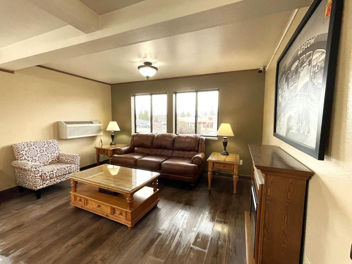 Fairbridge Inn & Suites Moscow - Pullman Bagian luar foto